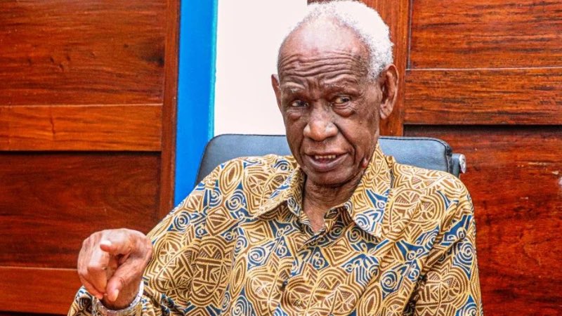 ALERT: Mzee wetu Joseph Warioba, ongeza Ulinzi. Wanamtandao, aka Wahuni, wameshakubaliana kwamba wewe ndio Godfather wa Polepole. #TanzaniaLeaks