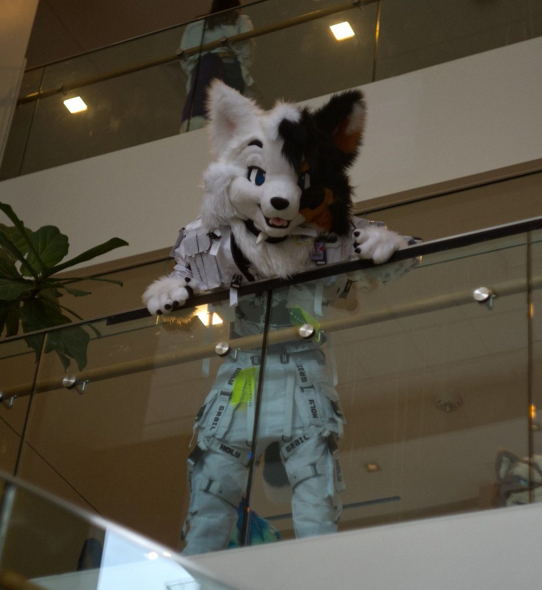 For this #FursuitFriday I just wanted to thank all the incredible people who made my first con last week unforgettable, including the staff/volunteers- Thank you. My heart is full of love, yet it aches knowing I have to say goodbye. Until next year❤️💔 #CanFur2025 #CanFURence