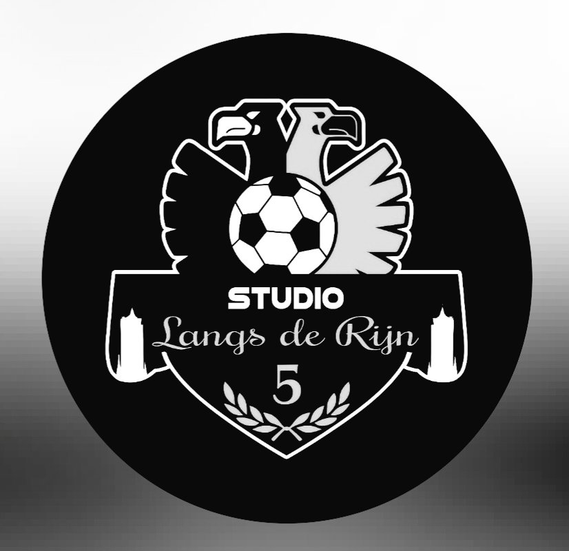 A.s. dinsdagavond gaan we voor de allerlaatste keer achter de 🎙 zitten met podcast <a href="/StLangsdeRijn/">Studio Langs de Rijn</a> en wel met de originele bezetting van de allereerste aflevering ooit:

<a href="/tomkrechting/">Tom</a>
<a href="/Wokko18/">Wilko</a>
<a href="/BCourbois/">BCourbois</a>