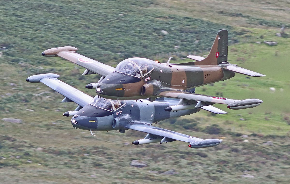 gwjphantom's tweet photo. This was just fantastic to watch and photograph today as @StrikeDisplayUK made their way to the @RAF_Valley Families Day https://t.co/yyrNgyNmmO