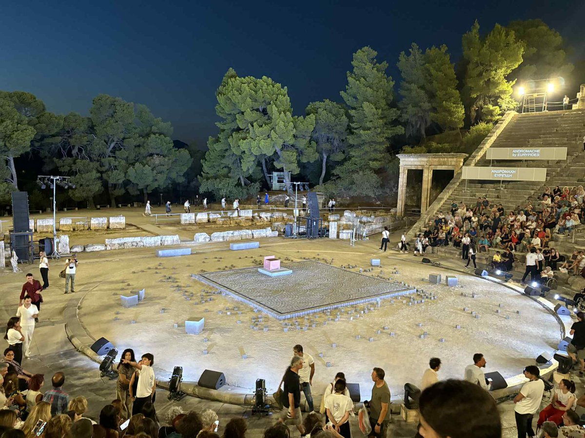 M_Protopappa's tweet photo. Ανδρομάχη του Ευριπίδη  - Αρχαίο Θέατρο Επιδαύρου | 1η μέρα 

8 &amp; 9 Αυγούστου https://t.co/mQdQWAGmjS