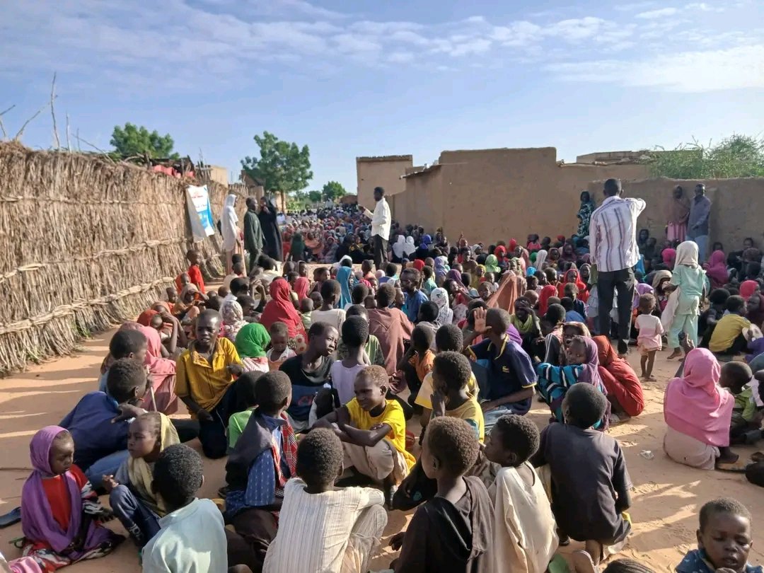 الفاشر بحاجة إلى دعمكم في كل يوم وكل ساعة، الجوع فتاك لا يرحم ولا يعرف الظروف

كونوا لساناً وعيوناً لأهل الفاشر
#الفاشر_تموت_جوعاً
#مجزرة_مخيم_زمزم_للنازحين
#AlFashir_is_starving
#August_for_Alfashir