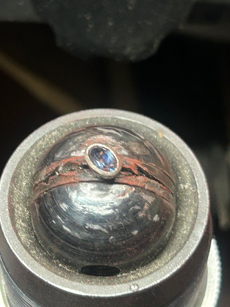 DamianJMiles's tweet photo. A recent commission: Aquamarine stud earrings in 18ct white gold. Need to be better at recording the process with these, &amp; taking pictures of the finished piece (the last picture was unfinished).

#commission #bespokejewellery #aquamarine #earrings #madeindevon #handmadejewellery https://t.co/lwj7LasETR