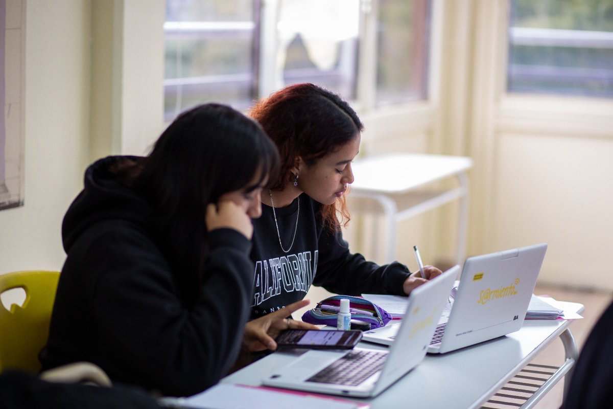 EducacionBA's tweet image. Del 19 al 29 de agosto, los estudiantes de 3.º año rendirán la evaluación TESBA en la Ciudad.
Ya está disponible la plataforma de práctica, con consignas similares a las del examen, para que puedan familiarizarse.

👉 evaluacionescaba.bue.edu.ar/webalumnos/log…