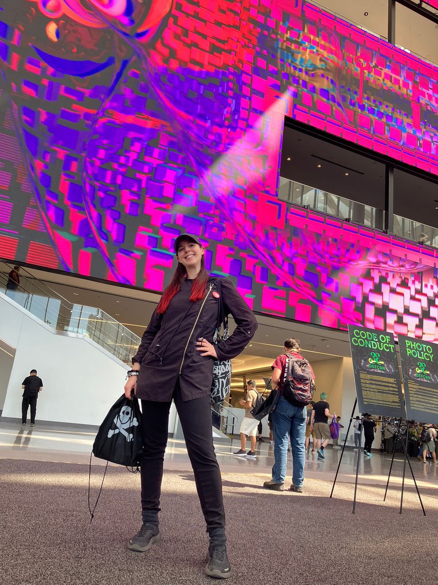 Keren Elazari tweet media