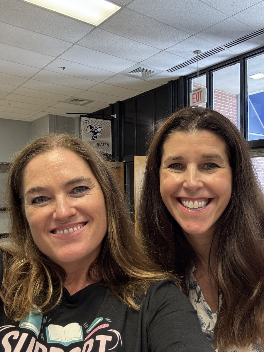 jill_pierce's tweet image. 📚🤝I had the honor of collaborating with Georgia’s Media Library Specialist of the Year to lead a dynamic training - showing how our partnership strengthens relationships and unlocks tech opportunities for educators and students. 🌟#cobbintech #engagecobb #ccalms #glma @PopeHS1