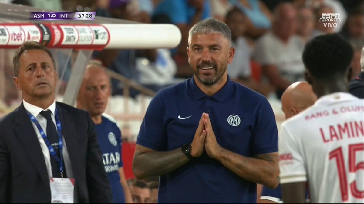 Se proprio non volete prendere Mancini perlomeno fate fare l'head coach al Kolonello e il vice a Chivu