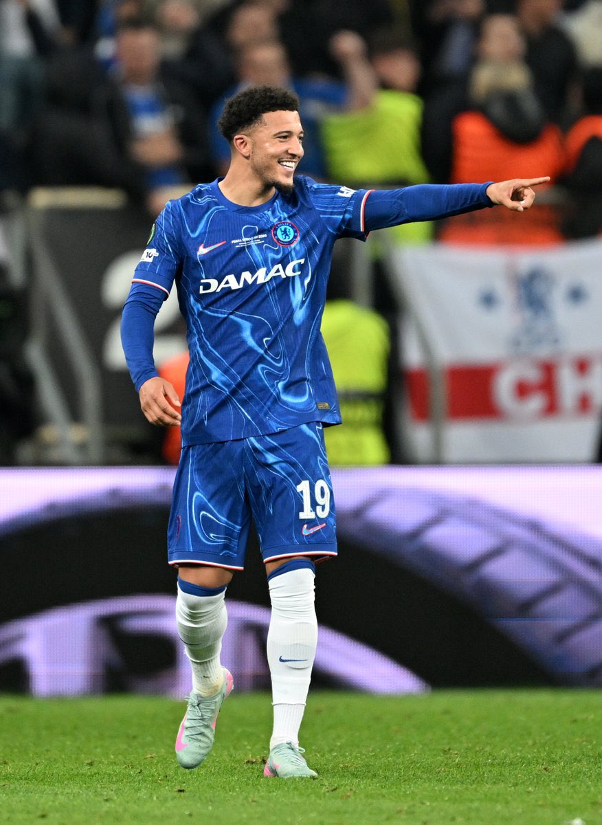 Beşiktaş, Sancho’nun durumunu yakından takip ediyor.