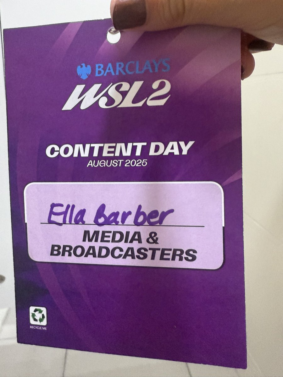 EllaBarber_'s tweet image. Was a pleasure to attend today’s WSL 2 media day at Saint George’s Park for @VAVEL ⚽️🎤

I had the opportunity to interview 11 players across the various teams - quote pieces to follow on the VAVEL website ahead of the new season.✍🏻🔜

#WSL2 #BWSL2 #WSL