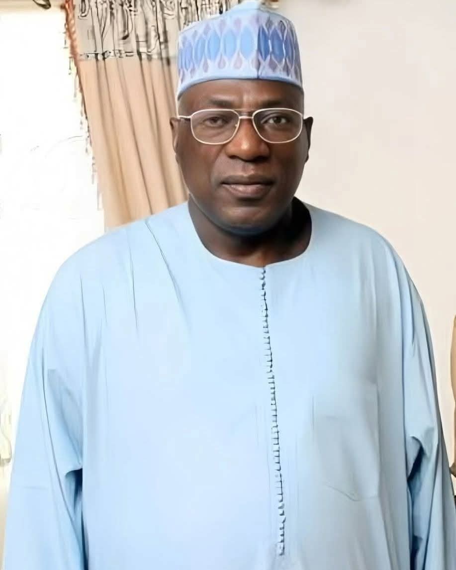 Happy 69th Birthday to a Quintessential Statesman, Master Strategist &amp; Pillar of the PDP  Sen. Ahmed Makarfi.
From Kaduna Gov (1999–2007) to Senate &amp; PDP Chair, you’ve led with humility, vision &amp; integrity.
May Allah bless your years ahead, Sir.
