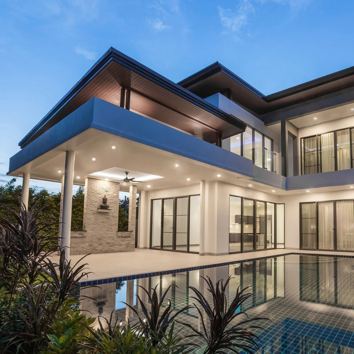 WAClighting's tweet image. The beauty of light. Designed for the integrated home, the ATMOSPHERE Collection bit.ly/3yHfy6e of luminaires features cutting-edge technology to deliver brilliant illumination that imitates sunlight. #avtweeps #avpros #smarthome #integration #integratedhome #lighting