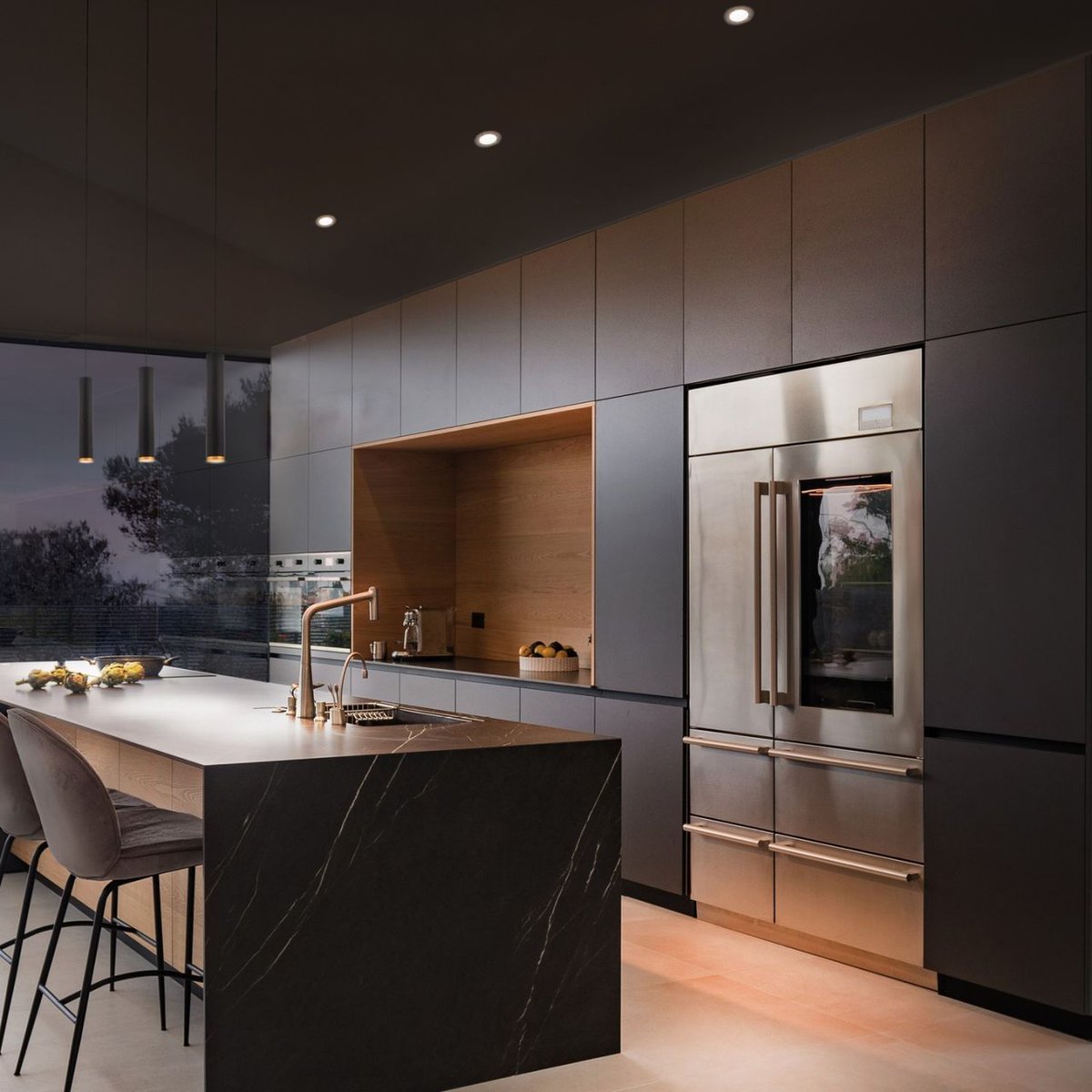 WAClighting's tweet image. The beauty of light. Designed for the integrated home, the ATMOSPHERE Collection bit.ly/3yHfy6e of luminaires features cutting-edge technology to deliver brilliant illumination that imitates sunlight. #avtweeps #avpros #smarthome #integration #integratedhome #lighting