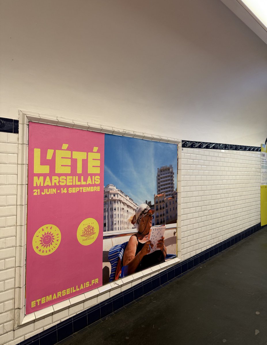 🔵 La Ville de #Marseille a lancé une campagne d’affichage dans le métro parisien pour promouvoir “L’Été Marseillais”.