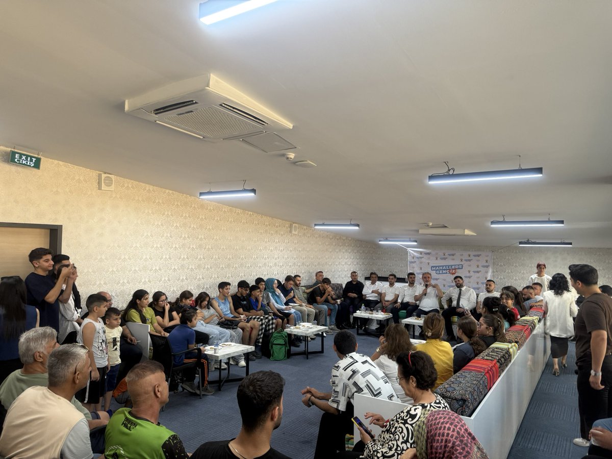 TÜRKİYE YÜZYILI BULUŞMALARI 🇹🇷

📍Tarsus Gençlik Merkezi 

Ordu Milletvekilimiz Sn. Mustafa Hamarat, İlçe Koordinatörümüz Sn. Ahmet Turgut Açık, İlçe Yöneticilerimiz, Kadın ve Gençlik Kollarımız ile Birlikte Tarsus Gençlik Merkezimiz de Kıymetli Gençlerimizle Bir Araya Geldik.