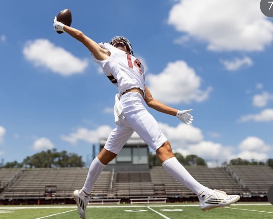 AustinSmithey's tweet photo. ABOUT THAT TIME!  #TPW https://t.co/wIMUiPVeZS