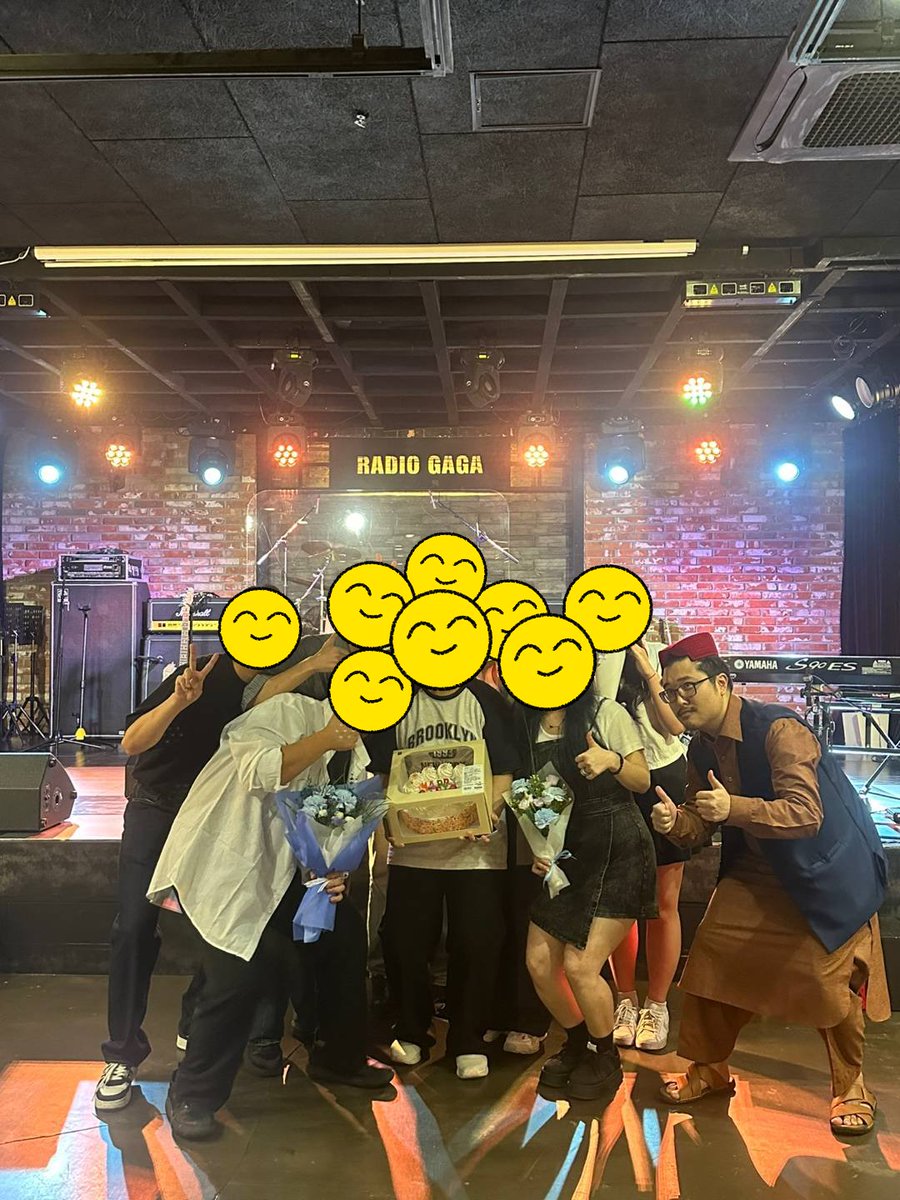 뭔가 나만 약간 동떨어진 기분이지만...아마 친해요