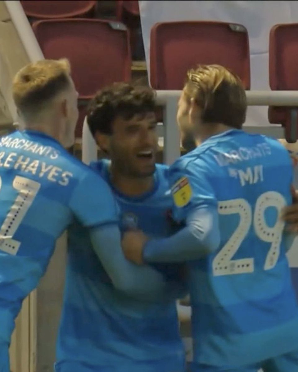 ᴄʜᴇʟᴛᴇɴʜᴀᴍ ᴛᴏᴡɴ ꜱʜɪʀᴛꜱ tweet media