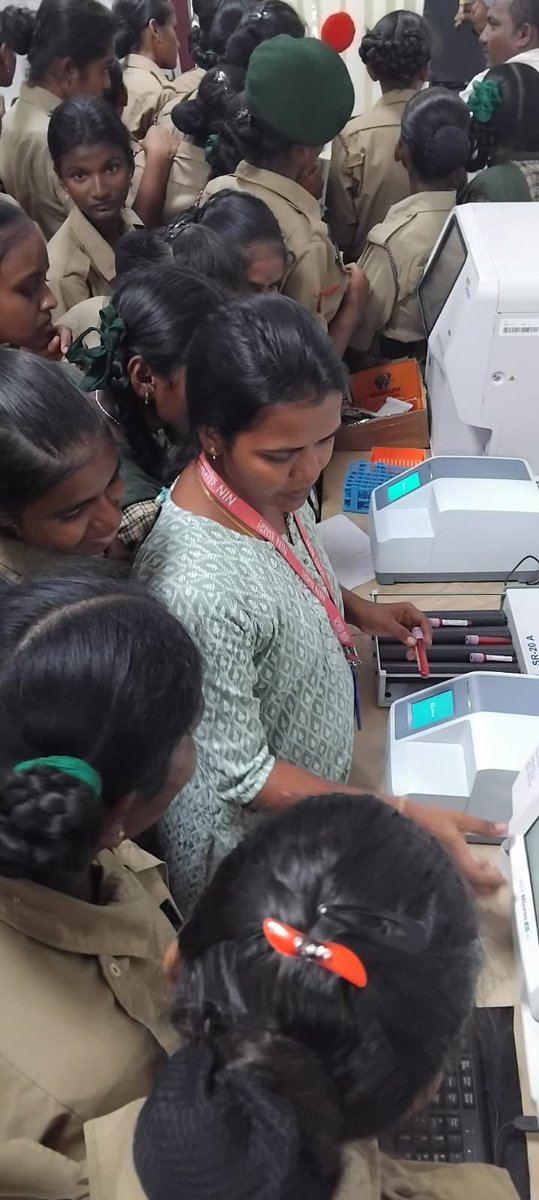 ICMRNIN's tweet image. As part of Science & Health Innovation for NextGen Explorers (SHINE) initiative of @ICMRDELHI, ModelRuralHealthResearchUnit (MRHRU), Chandragiri organised OpenDay for rural schoolchildren kindling scientific temper & curiosity for #ViksitBharat2047 
@MoHFW_INDIA @PMOIndia
