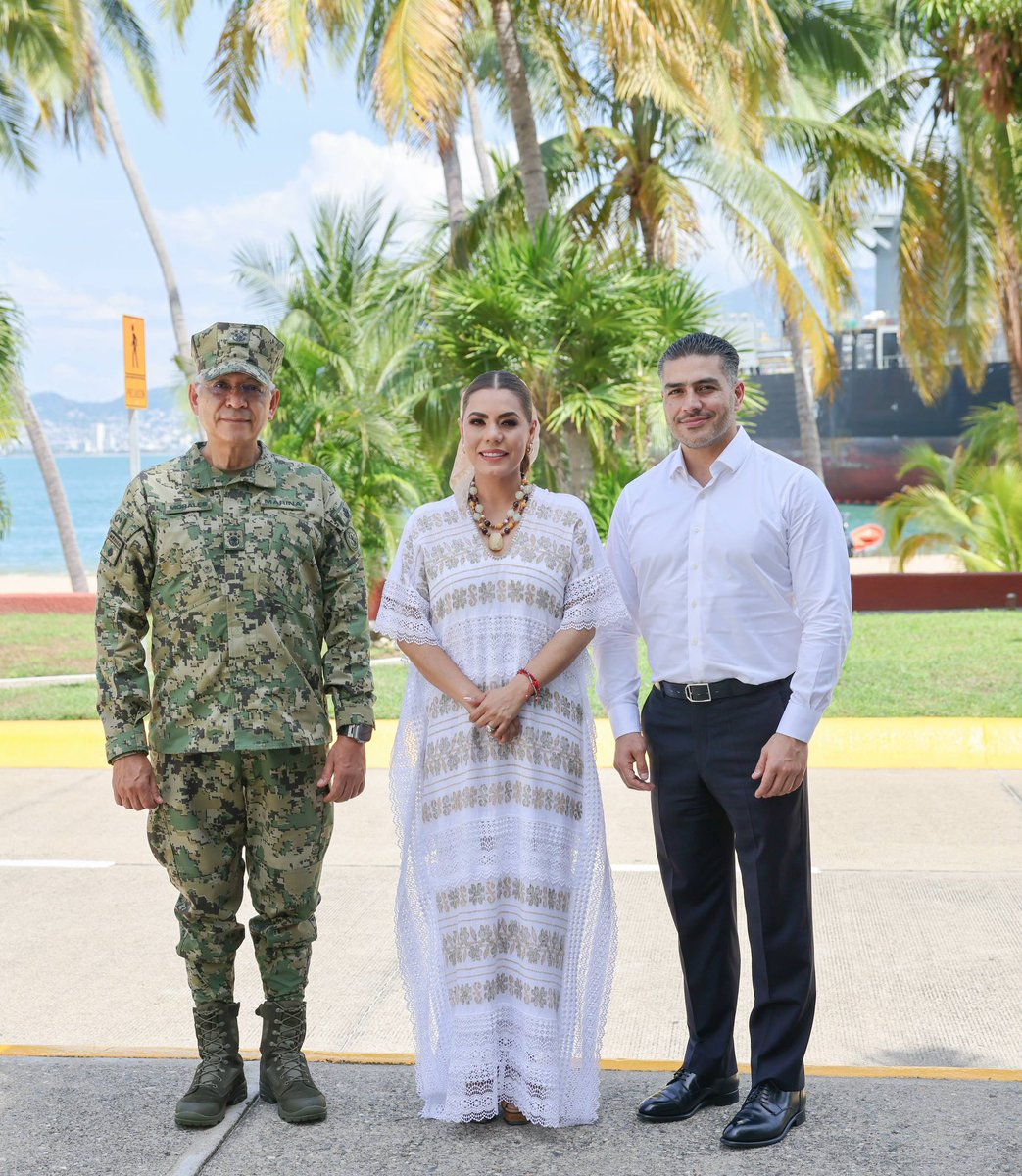 Evelyn Salgado Pineda (@evelynsalgadop) on Twitter photo Para fortalecer los trabajos de seguridad en Guerrero, me reuní en Acapulco con el Secretario de <a href="/SSPCMexico/">Secretaría de Seguridad y Protección Ciudadana</a>, <a href="/OHarfuch/">Omar H Garcia Harfuch</a>, y con el titular de la <a href="/SEMAR_mx/">SEMAR México</a>, el <a href="/AlmiranteSrio/">Raymundo Pedro Morales Ángeles</a>, con quienes trazamos las acciones conjuntas a intensificar, para mejorar la coordinación operativa y Para fortalecer los trabajos de seguridad en Guerrero, me reuní en Acapulco con el Secretario de <a href="/SSPCMexico/">Secretaría de Seguridad y Protección Ciudadana</a>, <a href="/OHarfuch/">Omar H Garcia Harfuch</a>, y con el titular de la <a href="/SEMAR_mx/">SEMAR México</a>, el <a href="/AlmiranteSrio/">Raymundo Pedro Morales Ángeles</a>, con quienes trazamos las acciones conjuntas a intensificar, para mejorar la coordinación operativa y