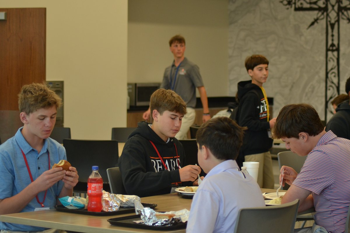 CHS_BR's tweet photo. Our new bears had their first lunch in the Brother Donnan Berry S.C. Student Center today! We can’t wait for our upperclassmen to join them next week and have everyone together. #CHS #CHSBR #CatholicHighSchool https://t.co/SSfRRVqBOu