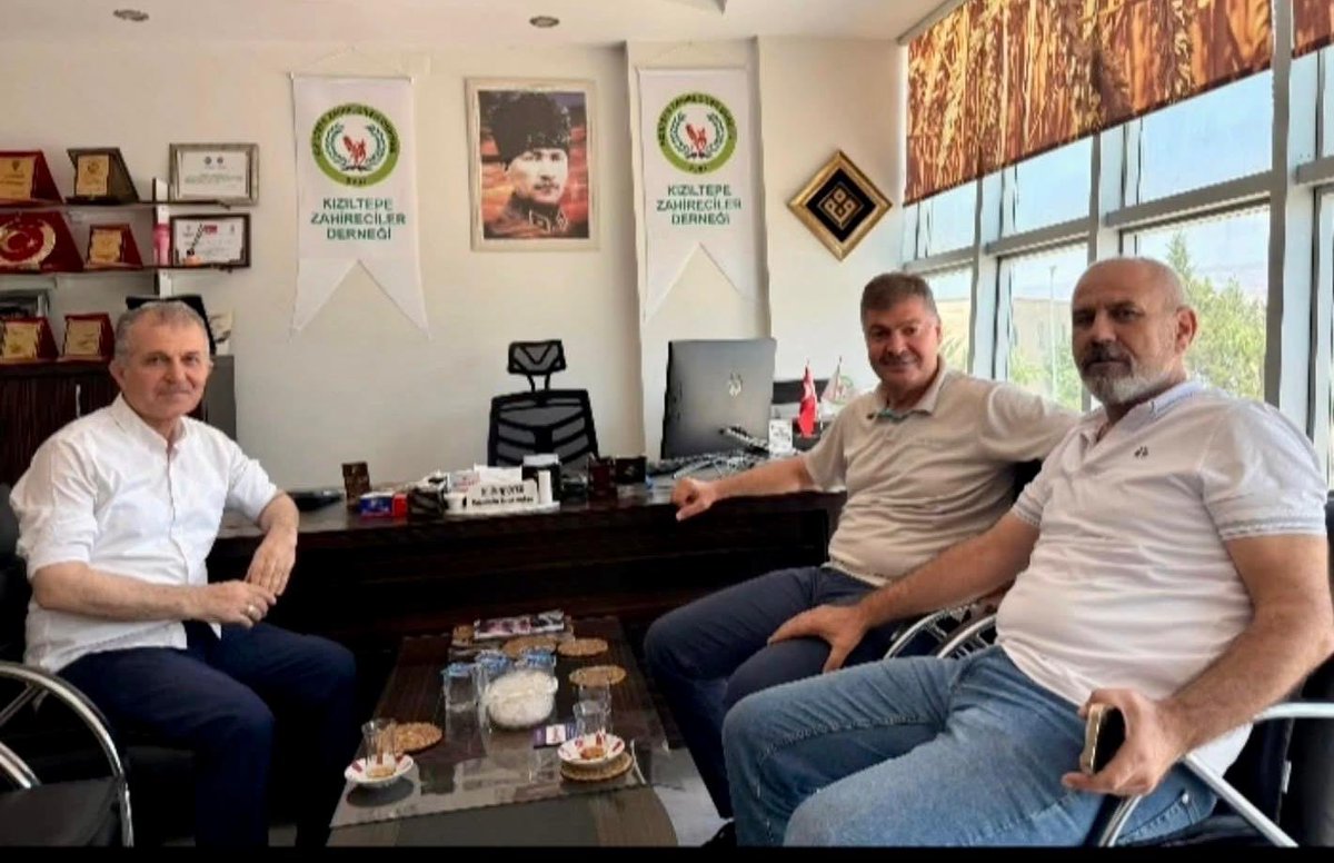 Cengiz Demirkaya (@cengizdmrky47) on Twitter photo #Kızıltepe Hububat Merkezi ve Kızıltepe Zahireciler Derneği Başkanı Sn.<a href="/m_serifoter/">Mehmet Şerif ÖTER</a> ve üreticilerimizle #Mardin’imizin ve bölgemizin önemli ticaret noktalarından
📍Kızıltepe Hububat Merkezi'mizde bir araya geldik.
Üreticilerimize hayırlı ve bereketli kazançlar diliyorum. #Kızıltepe Hububat Merkezi ve Kızıltepe Zahireciler Derneği Başkanı Sn.<a href="/m_serifoter/">Mehmet Şerif ÖTER</a> ve üreticilerimizle #Mardin’imizin ve bölgemizin önemli ticaret noktalarından
📍Kızıltepe Hububat Merkezi'mizde bir araya geldik.
Üreticilerimize hayırlı ve bereketli kazançlar diliyorum.