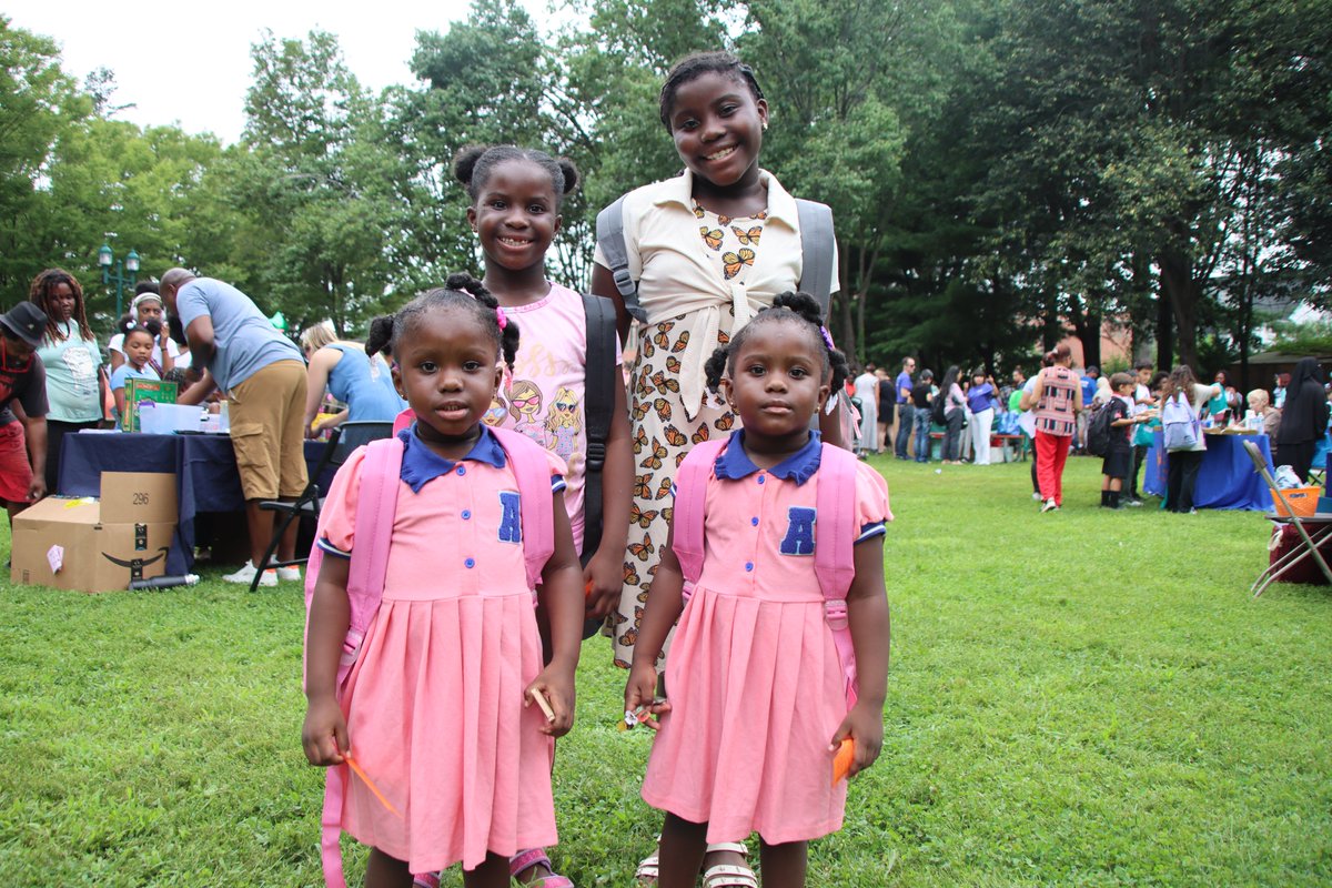 East Hartford Families packed the town green during our Back to School Rally Wednesday where we handed out around 2,000 backpacks! It was a great night celebrating community and school readiness. We’ll see our EHPS students for the first day of school on August 27! #EHPSPride