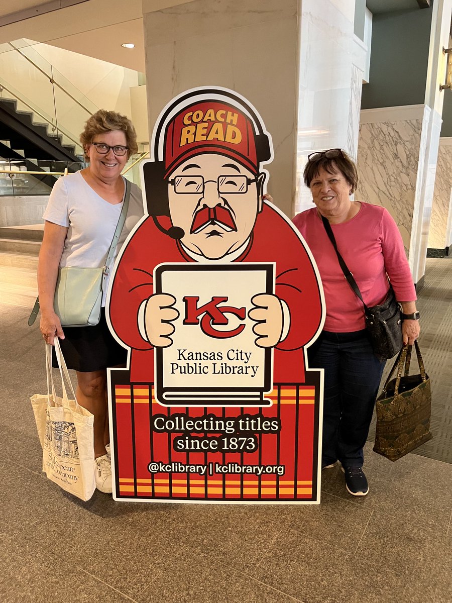 jodywrites4kids's tweet photo. .@KCLibrary⁩ bringing the preseason book puns with @AnnIngallsBooks⁩, Sue Gallion #CritiqueGroup https://t.co/P0ePAHO9k0