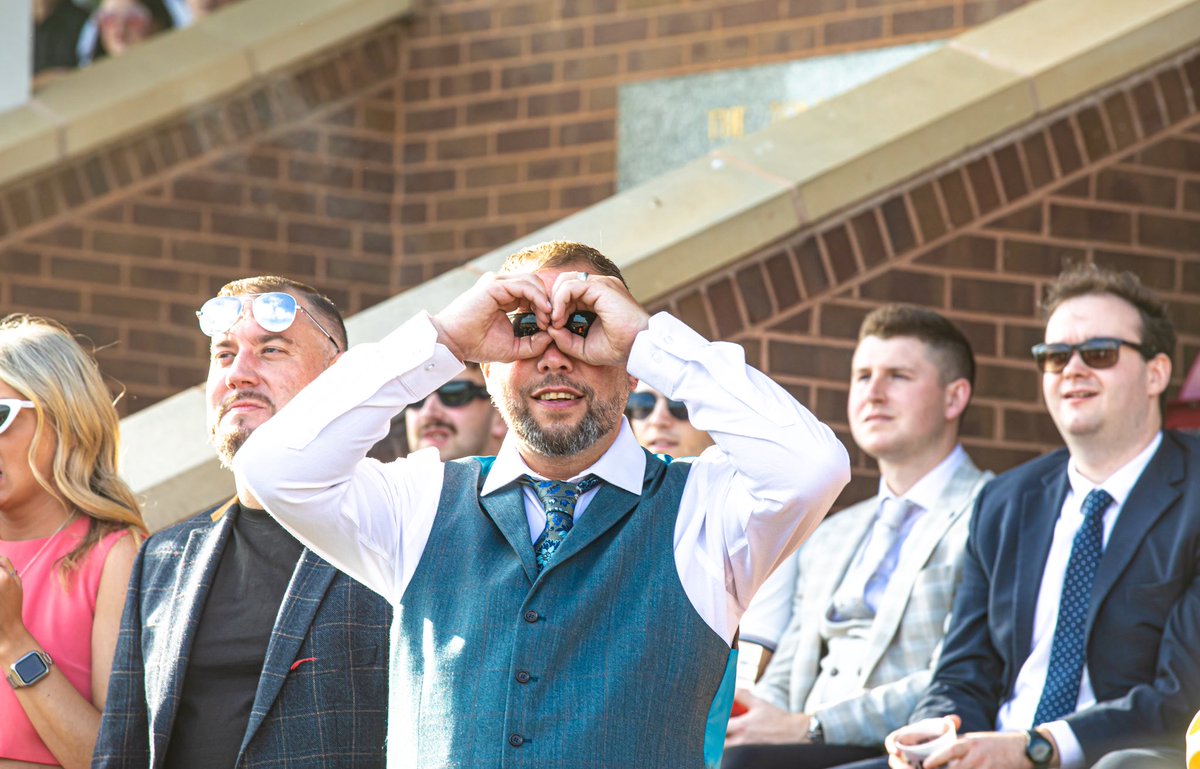 The Jockey Club Live (@thejclive) on Twitter photo Our lovely <a href="/haydockraces/">Haydock Park Races</a> crowd enjoying the racing ahead of the concert this evening π
Approx timings:
πΆ Mia Kirkland - 8:45 PM
π Becky Hill - 9:30 PM
-
πΈ Paul Dixon Our lovely <a href="/haydockraces/">Haydock Park Races</a> crowd enjoying the racing ahead of the concert this evening π
Approx timings:
πΆ Mia Kirkland - 8:45 PM
π Becky Hill - 9:30 PM
-
πΈ Paul Dixon