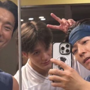 สาเหตุที่โน่เงียบหายไป
1. นอน
2. ยิม
3. เรียน 
ภุมิใจแทนแม่แท้ๆนางเว้ย😭😭😭😭😭😭😭