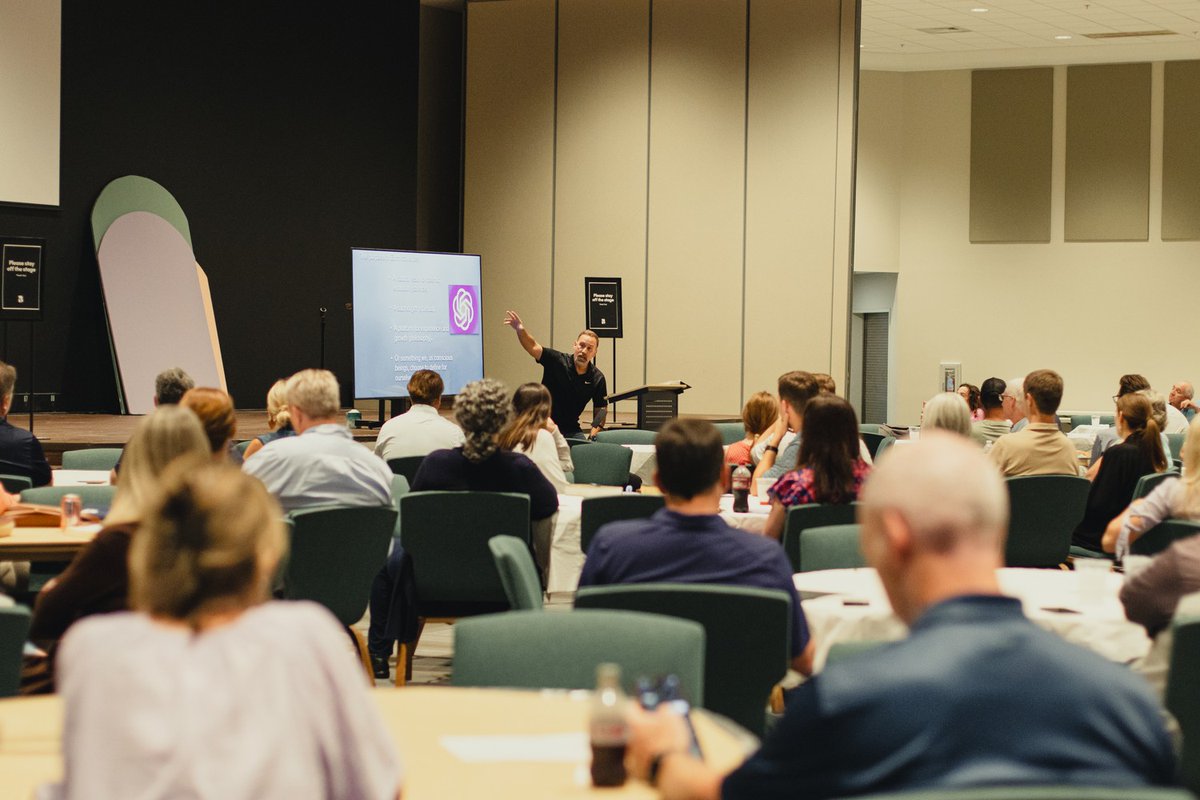 What an awesome start to fall at Broadmoor! 🎉

We’re so glad to have everything back in full swing and our faith family together again this semester!

#BroadmoorBaptist