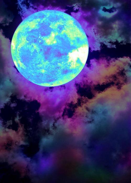 OneLuckyGirl_28's tweet photo. Super Full Moon on August 9 is a power point of the month—when the Aquarius Moon 17° is illuminated by the Sun in Leo, representing release, completions, culmination &amp; endings. Time to let go. Stay calm through it. Everything is aligning for u. A miracle will happen for u now. https://t.co/OyJkrqgcFH