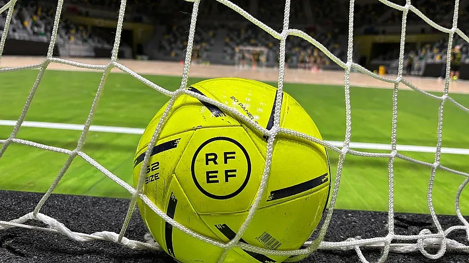 Federación Canaria de Fútbol (@fedfutcanarias) on Twitter photo ✔️ | Publicada la composición de los grupos de Segunda Femenina y División de Honor Juvenil
✈️<a href="/Teldeportivo/">Teldeportivo</a> competirá frente a rivales de Galicia, Asturias, Cantabria, Baleares, Castilla y León y Extremadura
👏La Graciosa FS histórico ascenso a DHJ
ℹ️⬇️
weblaspalmas.novanet.es/pnfg/NNws_ShwN… ✔️ | Publicada la composición de los grupos de Segunda Femenina y División de Honor Juvenil
✈️<a href="/Teldeportivo/">Teldeportivo</a> competirá frente a rivales de Galicia, Asturias, Cantabria, Baleares, Castilla y León y Extremadura
👏La Graciosa FS histórico ascenso a DHJ
ℹ️⬇️
weblaspalmas.novanet.es/pnfg/NNws_ShwN…