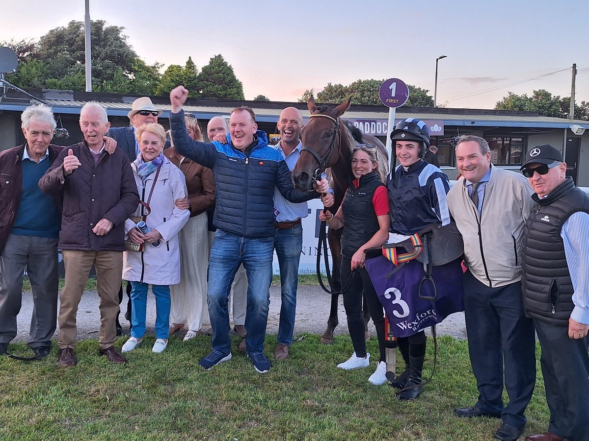 Fraher Field &amp; John Gleeson with winning connections <a href="/WexfordRacecour/">Wexford Racecourse</a>