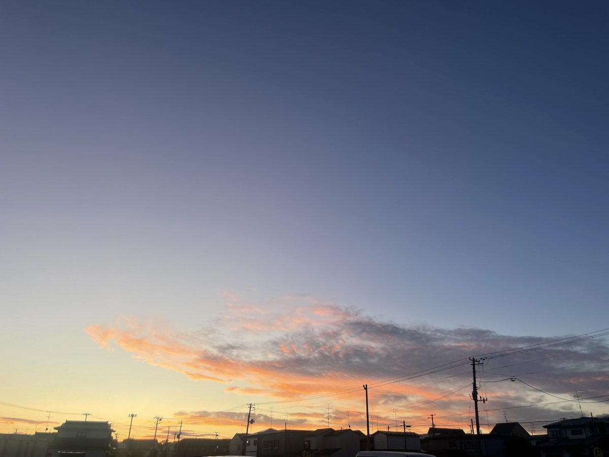 おはようございます。
涼しい朝です☀️
連休入ったので遊びますよー！
ということでうみねこ朝市です！
お待ちしております。
#うみねこ朝市