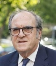 Para los Valencianos de la Dana 
No ha estado 
Los de Canarias que siguen viviendo en contenedores no le han visto el pelo
Los enfermos de ELA que no reciben la ayuda votada, ni los nombra 

Pero ha sido suficiente denegar un polideportivo para degollar a unos corderos, que ha