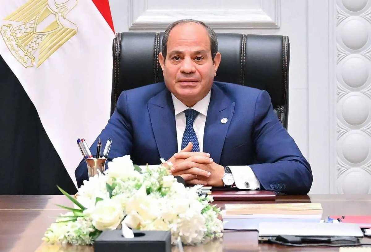 Mohamed Moawad (@archivefound) on Twitter photo ماضون خلفك لا شقاق ولا فتن
نحمي العهد إن جدّ الزمان وإن وَهَن
جنودُ صدقٍ للقيادة لا نَخُونُ ولا نفتتن
لك في القلوب ولاء شعب مؤتمن
#تحيا_مصر 
#تحيا_مصر_بجيشها_وعاش_السيسى 
#السيسى #مصر #ارحل_يا_سيسي ماضون خلفك لا شقاق ولا فتن
نحمي العهد إن جدّ الزمان وإن وَهَن
جنودُ صدقٍ للقيادة لا نَخُونُ ولا نفتتن
لك في القلوب ولاء شعب مؤتمن
#تحيا_مصر 
#تحيا_مصر_بجيشها_وعاش_السيسى 
#السيسى #مصر #ارحل_يا_سيسي