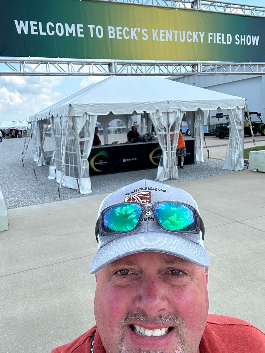 TerraMax had a fantastic day at Beck’s Kentucky Field Show! We showcased two of our soybean products and the results spoke for themselves. 
TerraMax Dry Seed Treatment delivered an impressive $10.90 ROI 
TerraMax Liquid-IF topped that with a $13.07 ROI  terramaxag.com