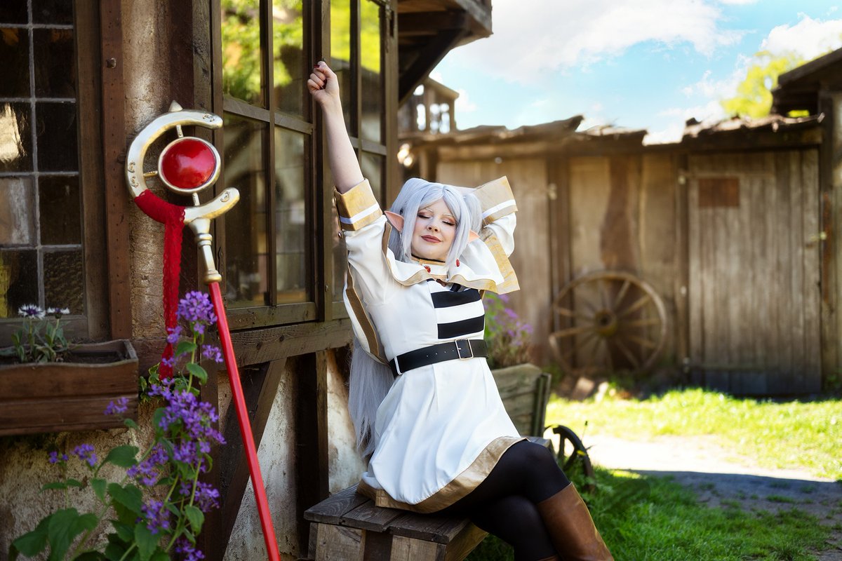 Schönes Wochenende! 🩷

📸 Lyonola_cosplay_photography_

#frieren #uwowo #animecosplay