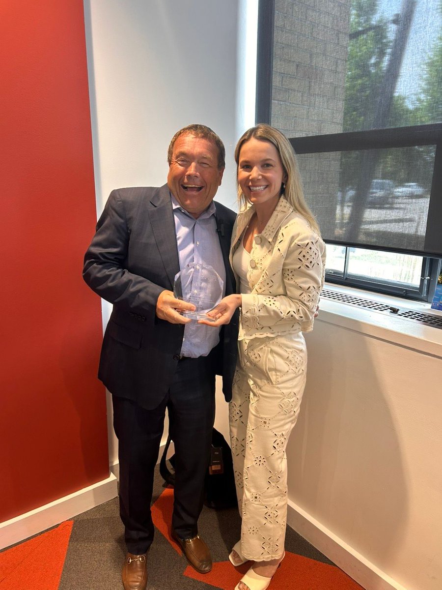 PredictSuccess's tweet image. “He Who Hesitates Is Lost.” 💡
At our 2025 Offsite, Kevin Pidgeon, President &amp;amp; COO of Nautical Lands Group, reminded us that great leaders act with clarity, courage &amp;amp; core values.
Thank you, Kevin, for inspiring action over hesitation!
#PredictiveSuccess #Leadership #Offsite2025
