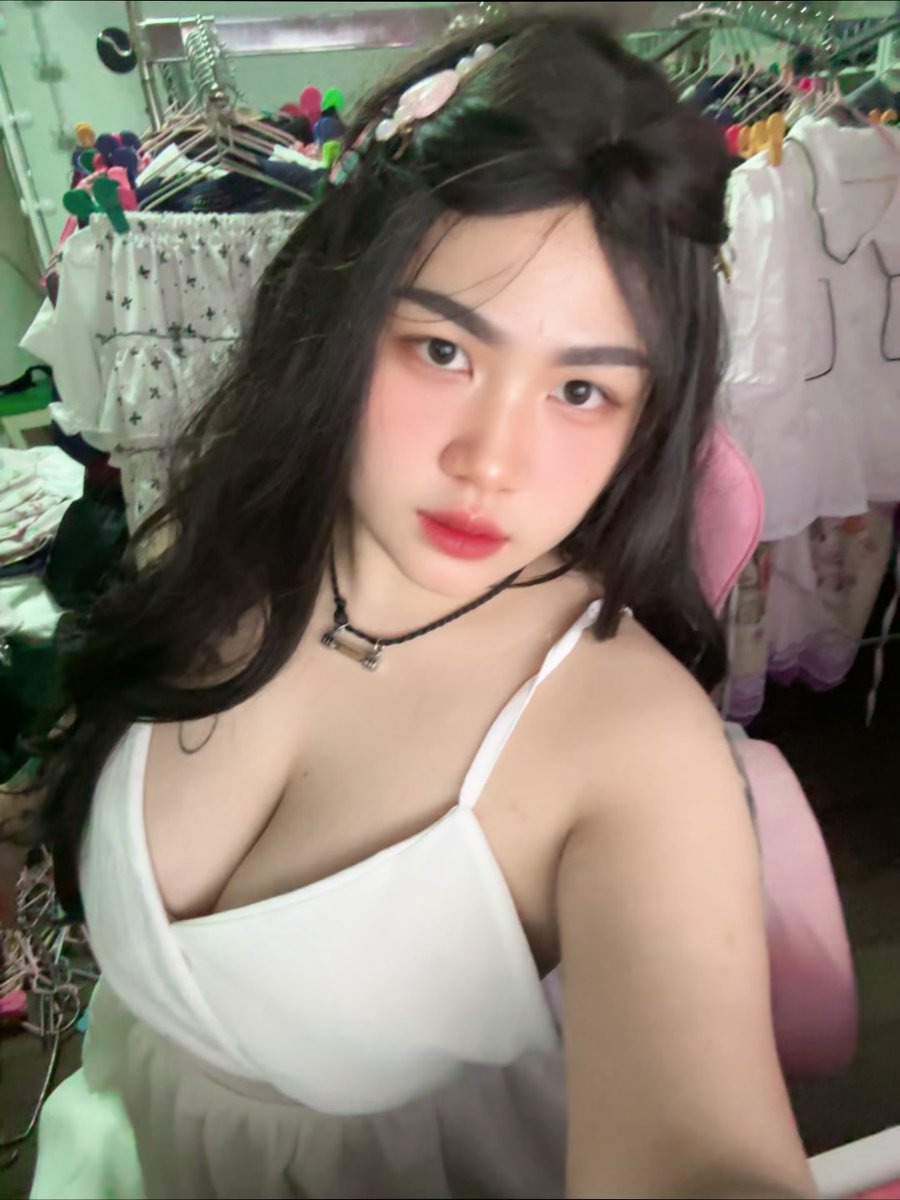 ขายเสื้อผ้า มาอุดหนุนหน่อยงับ🩷 
#เด็กกาญจนบุรี #คนกาญจนบุรี
#สาวอวบ #หุ่นหมี #น่ารัก