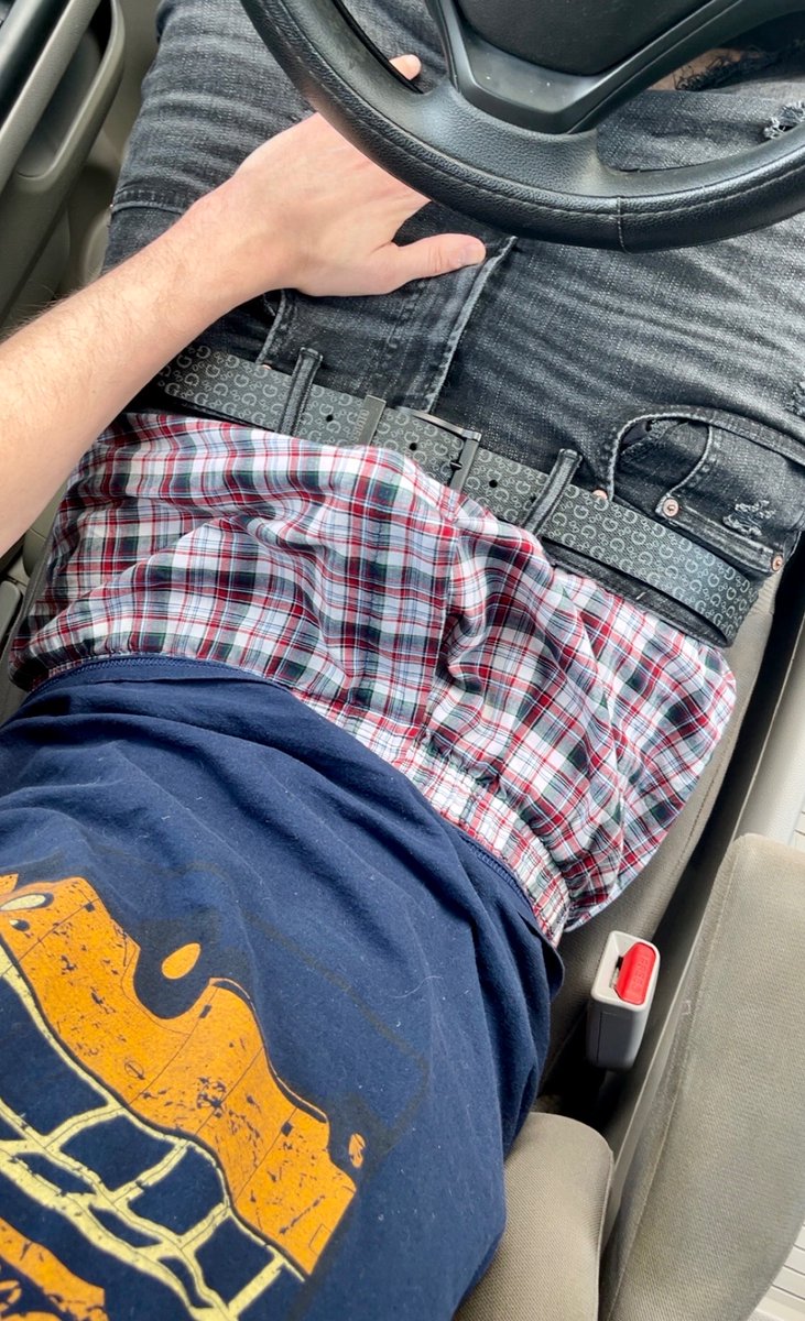 Driving around sagging gets me turnt 🔥