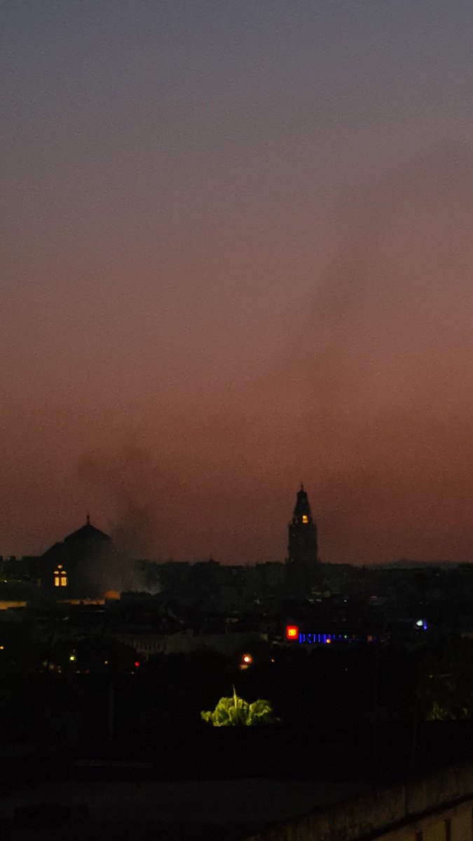 rabasco32's tweet photo. Parece que el incendio de la Mezquita de Córdoba se apacigua. Qué impotencia se siente como cordobés. https://t.co/1DMhXZ3yWW