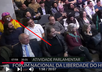 ENELSKYPIE's tweet photo. @teusmat03 Incrível como ele nunca falta nos capítulos mais sombrios da história. https://t.co/cnNYGoSUQn