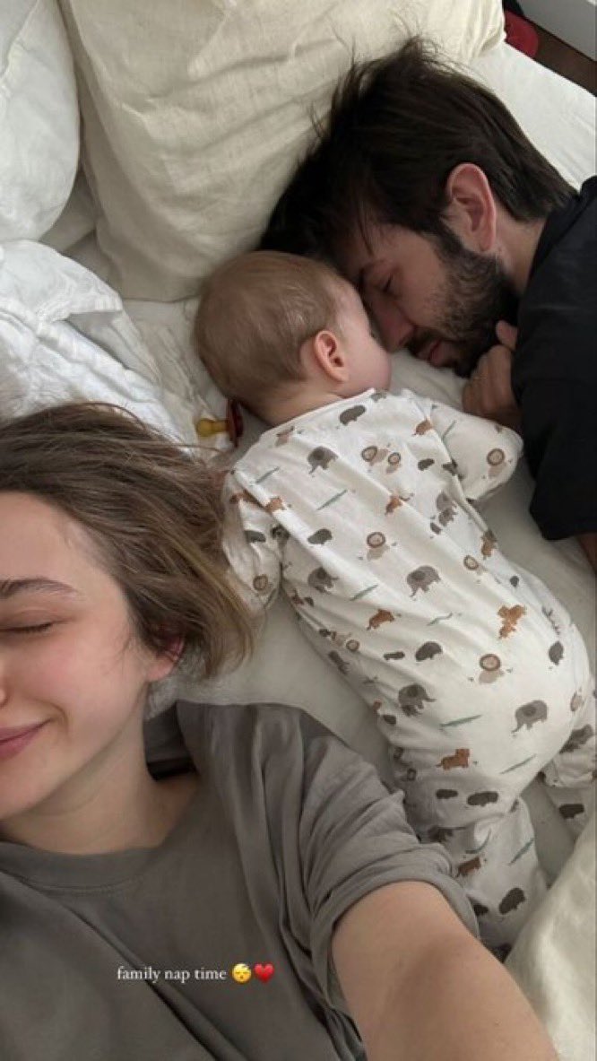 𝑂𝑛𝑒 𝑑𝑎𝑦 ❤️