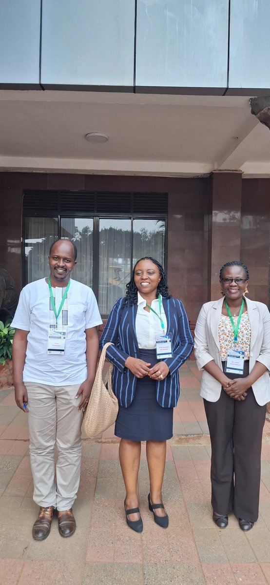 🌟 A heartfelt thank you to our amazing session chairpersons! Your unwavering dedication to USHS means the world to us — we value and appreciate you always. 🙏💙
<a href="/rkalyes1/">Robert Kalyesubula,MD, FISN(USA), PhD-FRCP(London)</a> <a href="/mwsemm001/">EKM</a>