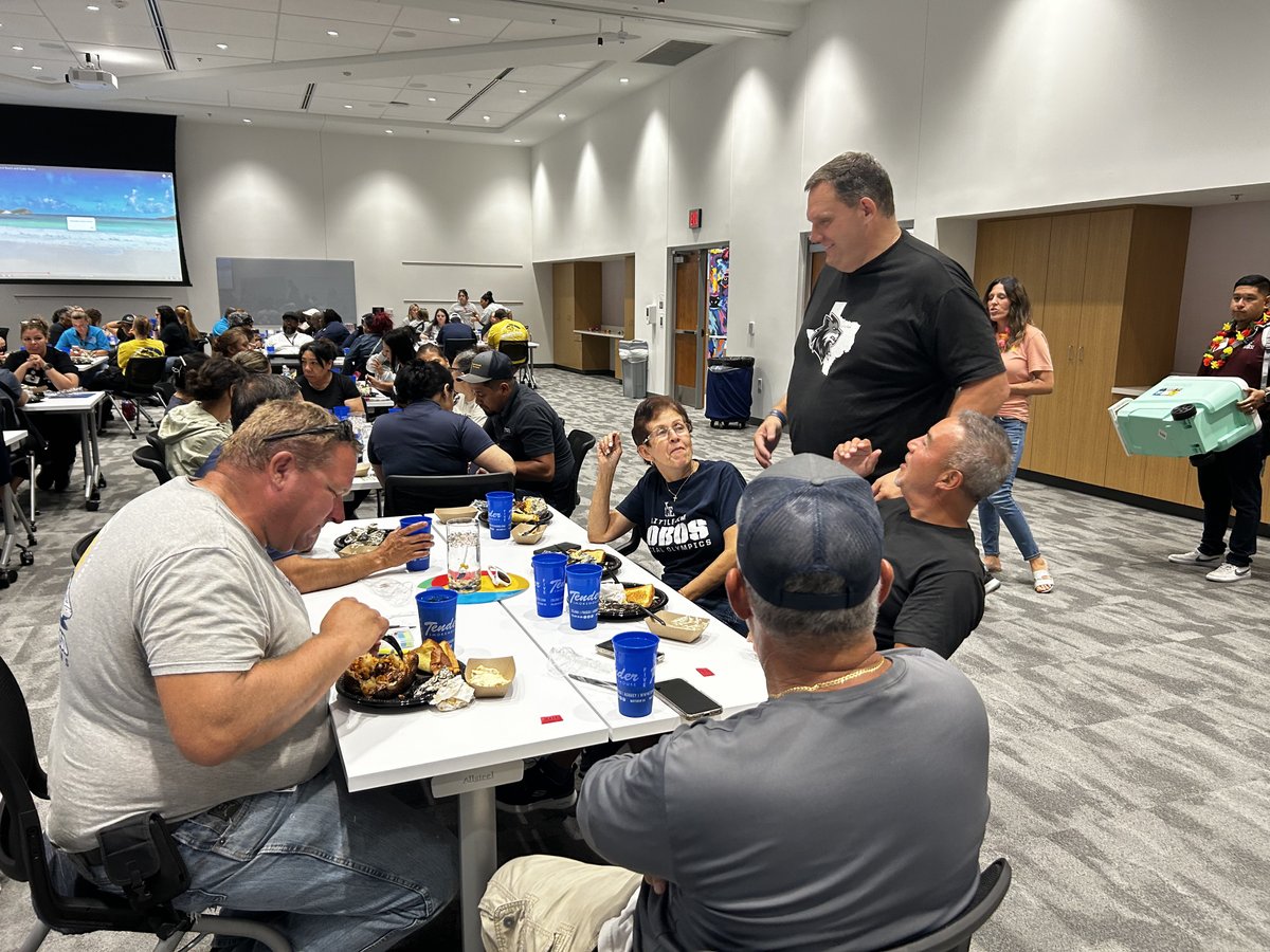 HR_LittleElmISD's tweet image. Our Auxiliary FamiLE Luncheon was a success! 
Grateful for our amazing paraprofessionals, auxiliary &amp;amp; transportation staff who keep Little Elm ISD running strong. #FamiLE #LEISDProud @leisd