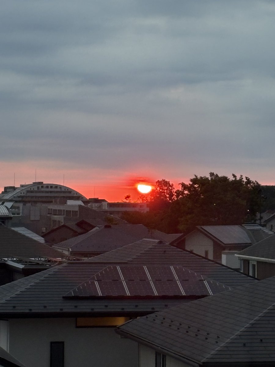 あけさん (@11aachan1207) on Twitter photo 朝焼け
 #イマソラ 朝焼け
 #イマソラ