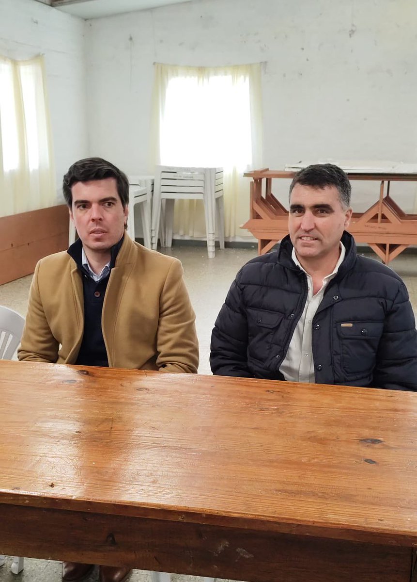 𝗖𝗼𝗹𝗼𝗻𝗶𝗮 𝗣𝗮𝗹𝗺𝗮, 𝗔𝗿𝘁𝗶𝗴𝗮𝘀

🤝 Se realizó el acto de firma de comodato entre Mevir y la Intendencia de Artigas

✅ El Salón Comunal de Mevir será utilizado como centro de cercanía para que los vecinos realicen trámites y gestiones