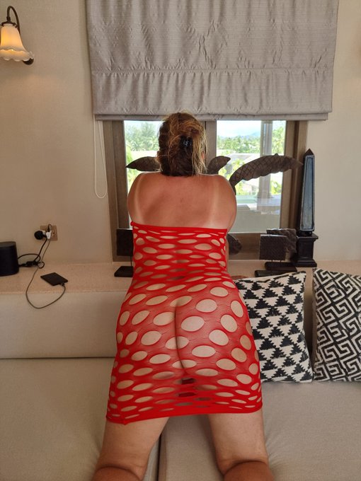 Watch Nadine Jansen ©'s leaked NSFW photo on TwXstars