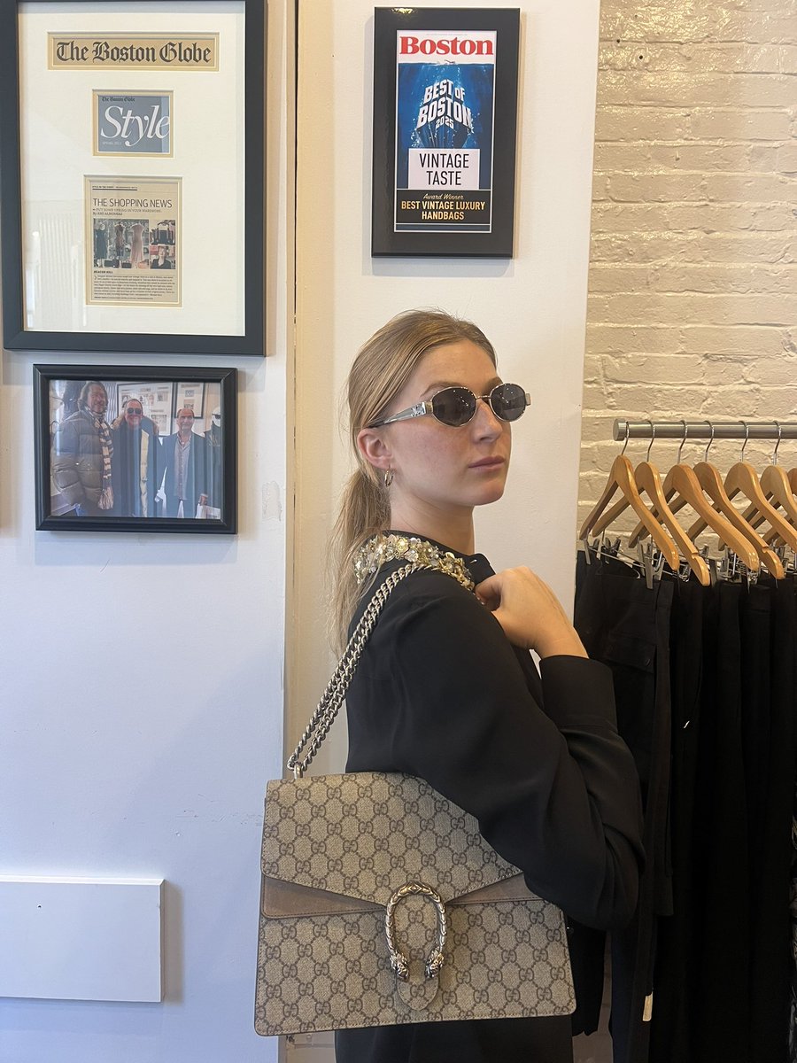 vintagetastebos's tweet image. Ava can’t decide between this Gucci Dionysus bag &amp;amp; Tod’s leopard calf hair bag at Vintage Taste, but since she has all the money in the world why not buy both?! 

Click our website Product page for designers, sizes &amp;amp; prices. 

#womensconsignment #highendfashion #designerhandbags